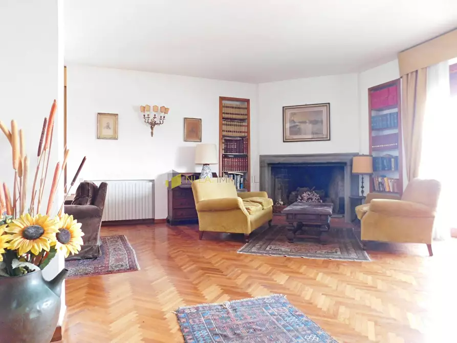 Immagine 29 di Mansarda in vendita  a Pisa