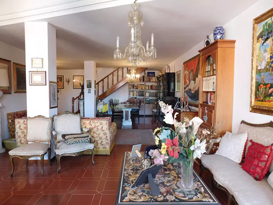 Immagine 11 di Mansarda in vendita  a Pisa