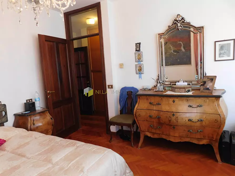 Immagine 25 di Mansarda in vendita  a Pisa