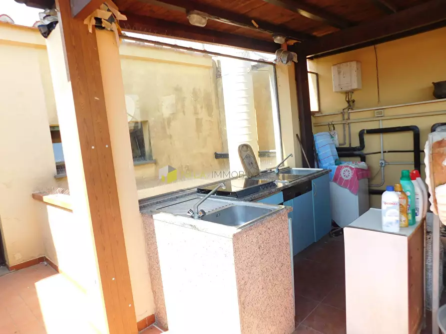 Immagine 42 di Mansarda in vendita  a Pisa