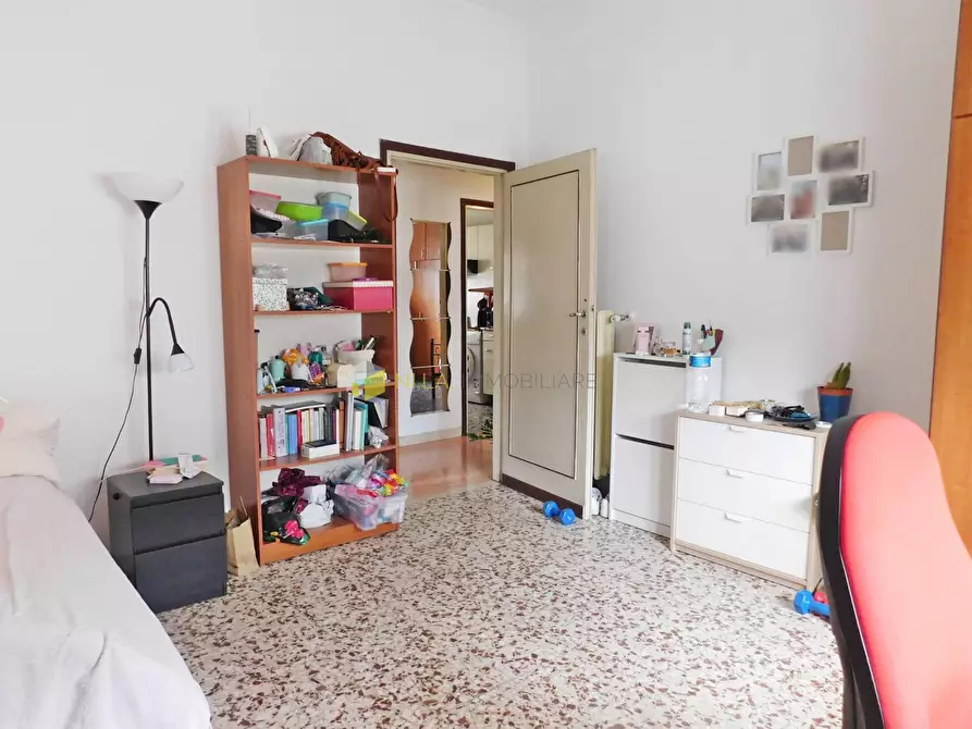 Immagine 11 di Appartamento in vendita  a Pisa