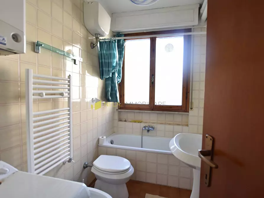 Immagine 17 di Appartamento in affitto  a Pisa