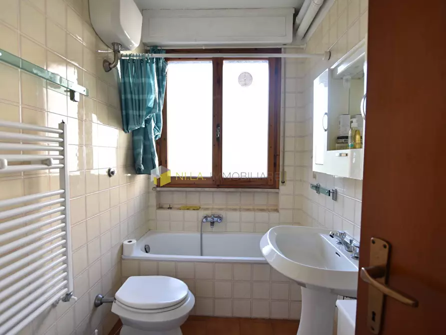 Immagine 18 di Appartamento in affitto  a Pisa