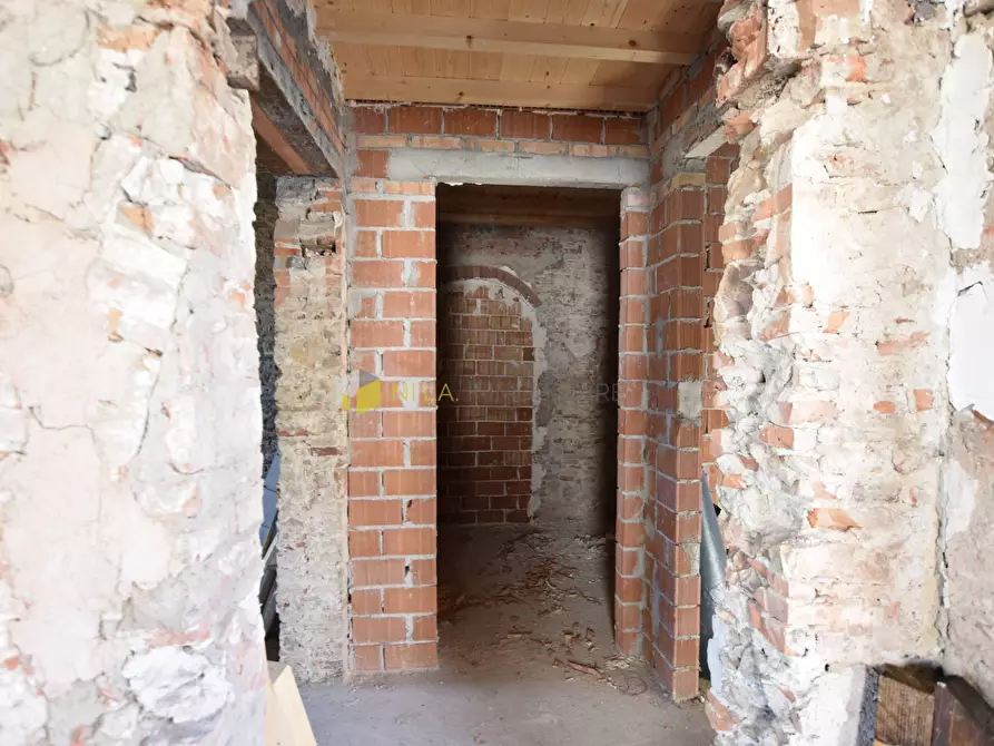 Immagine 4 di Appartamento in vendita  a Pisa