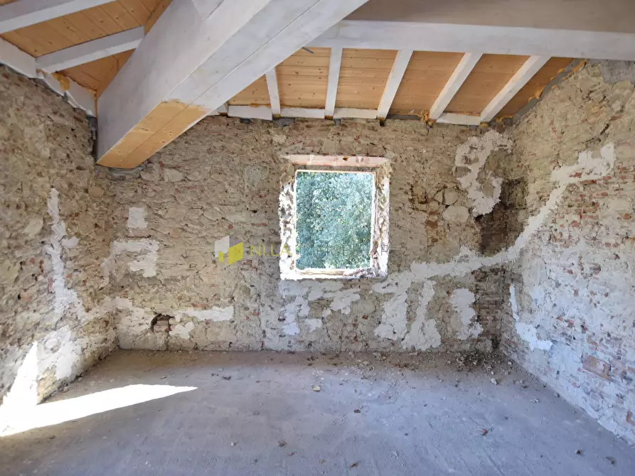 Immagine 9 di Appartamento in vendita  a Pisa