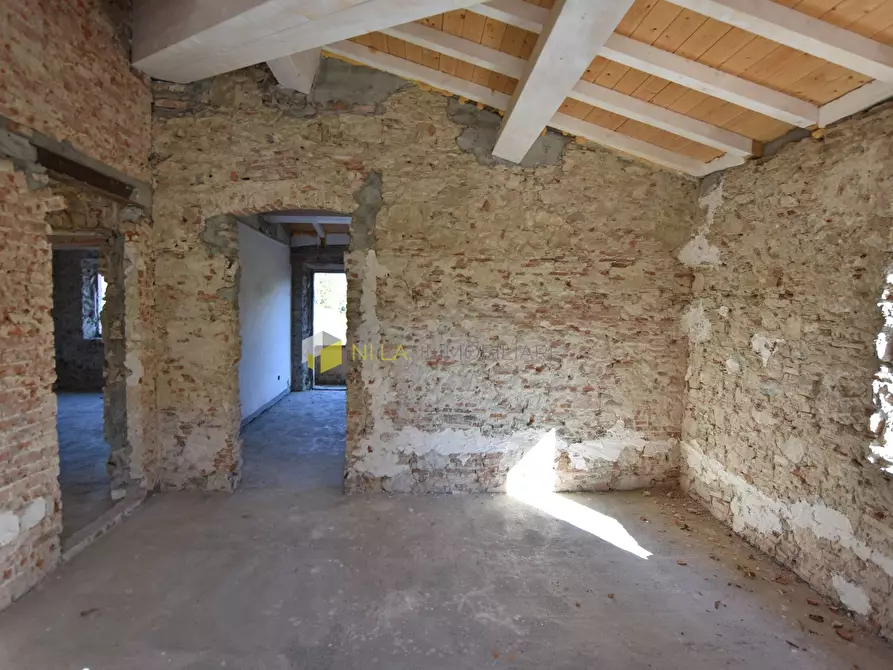 Immagine 12 di Appartamento in vendita  a Pisa