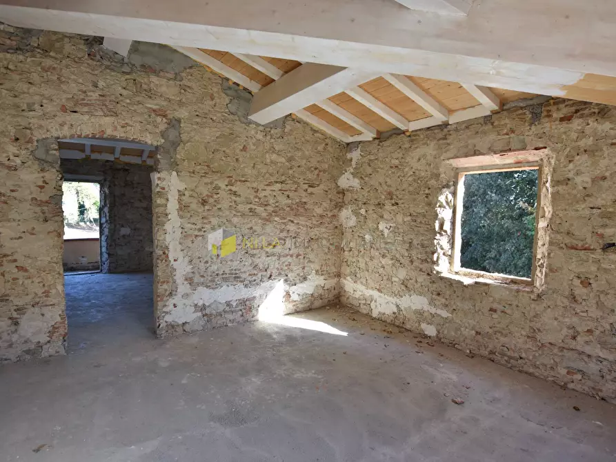 Immagine 13 di Appartamento in vendita  a Pisa