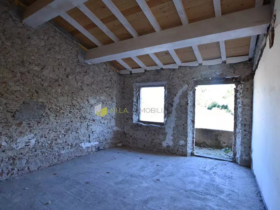 Immagine 16 di Appartamento in vendita  a Pisa