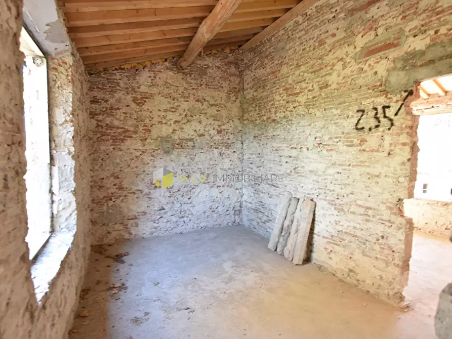 Immagine 22 di Appartamento in vendita  a Pisa