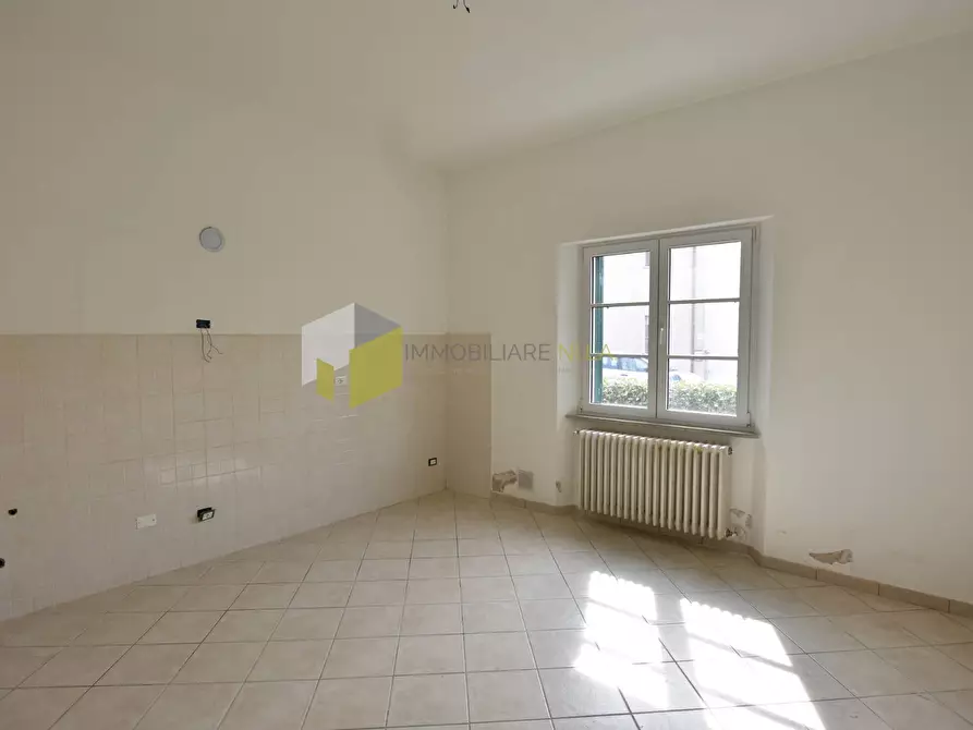 Immagine 6 di Villa in vendita  a San Giuliano Terme