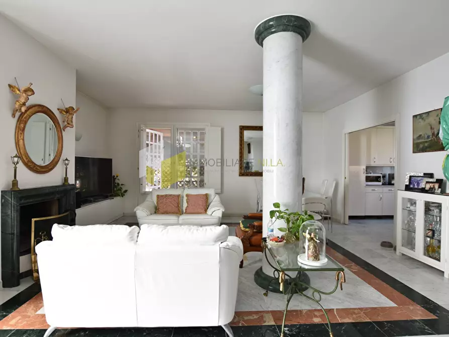 Immagine 7 di Villa in vendita  a Calcinaia