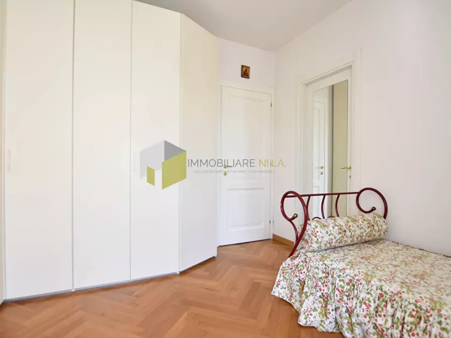 Immagine 15 di Villa in vendita  a Calcinaia