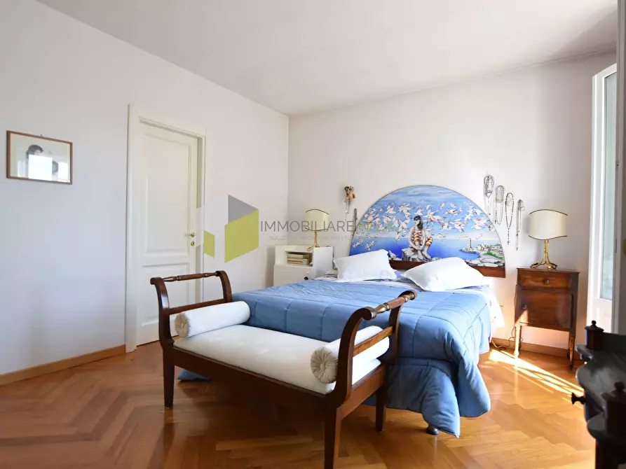 Immagine 19 di Villa in vendita  a Calcinaia