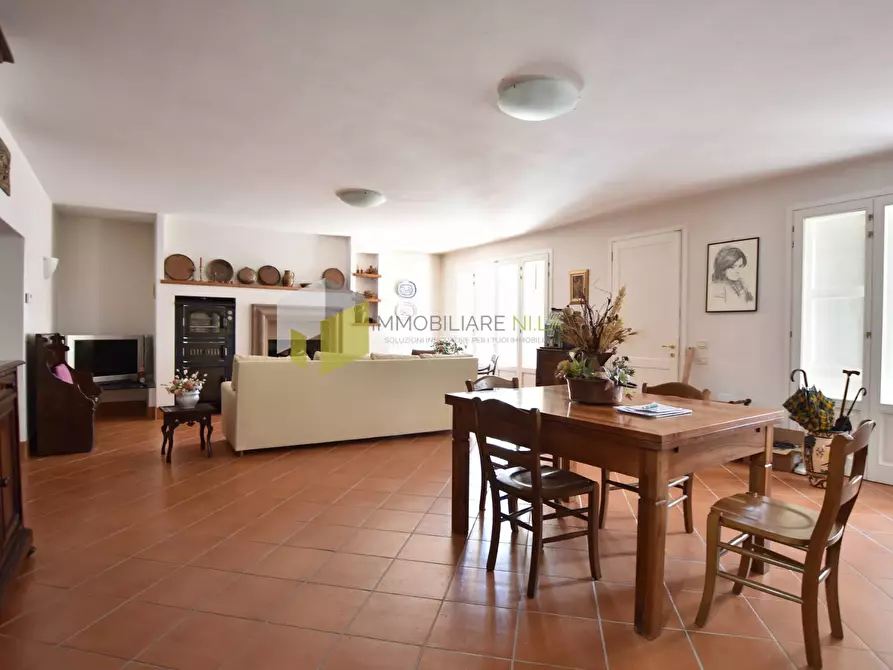 Immagine 27 di Villa in vendita  a Calcinaia