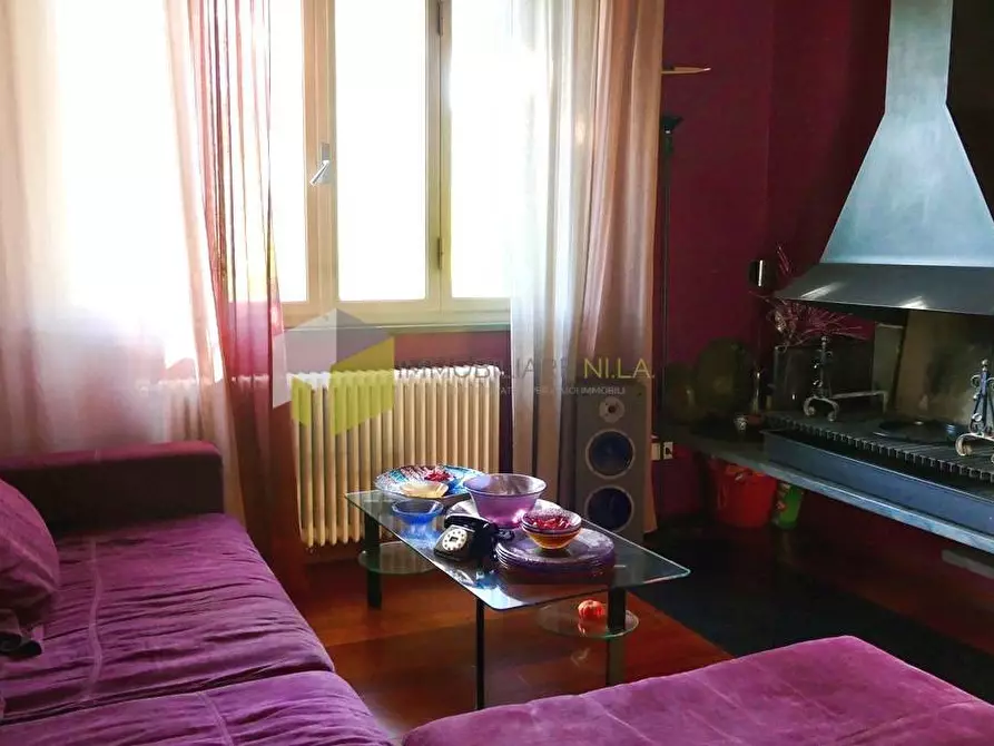 Immagine 3 di Villa in vendita  a Cascina