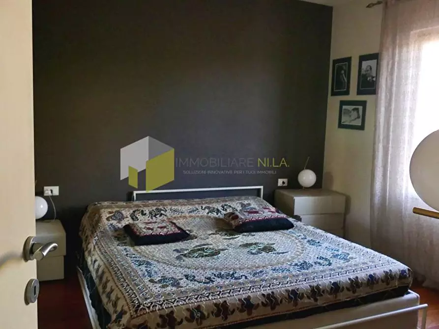 Immagine 9 di Villa in vendita  a Cascina