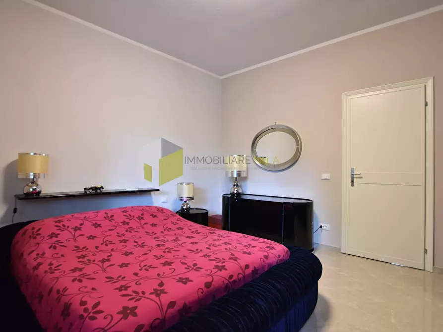 Immagine 29 di Casa indipendente in vendita  a Pisa