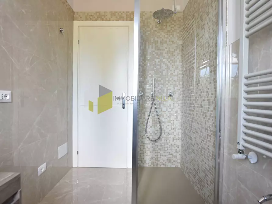 Immagine 40 di Casa indipendente in vendita  a Pisa