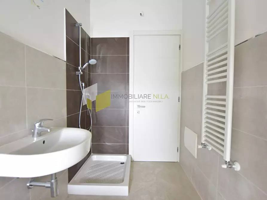 Immagine 12 di Appartamento in vendita  a Pisa