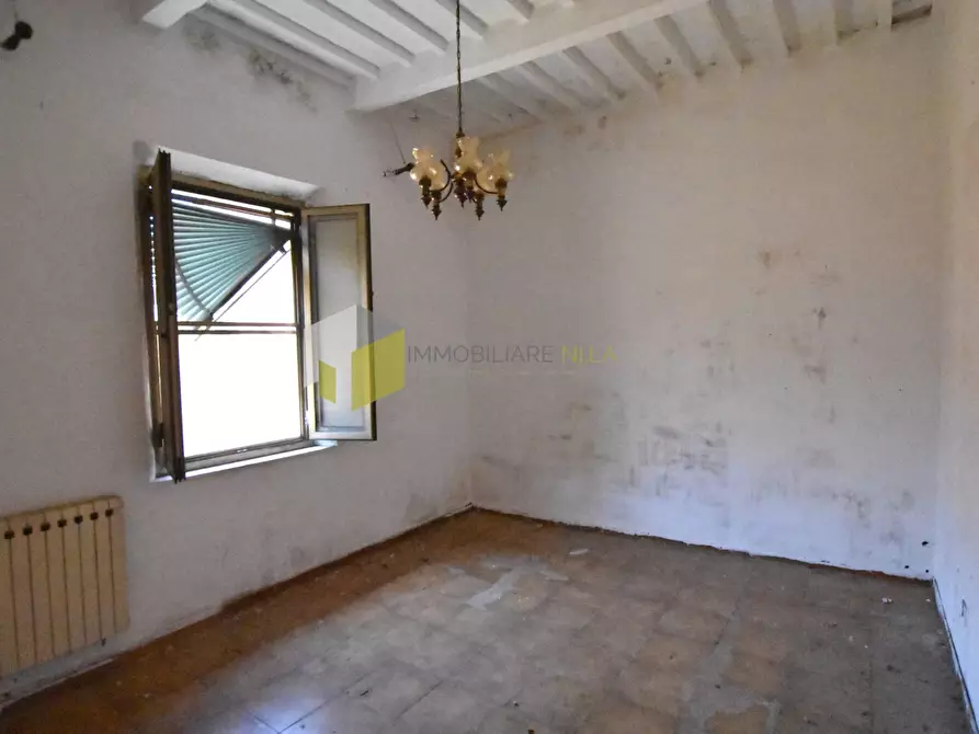 Immagine 10 di Appartamento in vendita  a Pisa