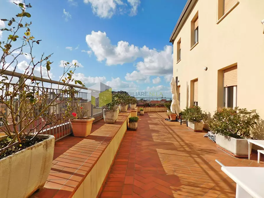 Immagine 9 di Mansarda in vendita  a Pisa