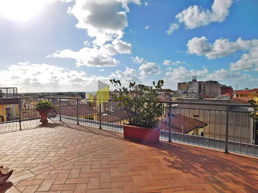 Immagine 16 di Mansarda in vendita  a Pisa