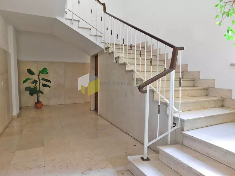 Immagine 42 di Mansarda in vendita  a Pisa