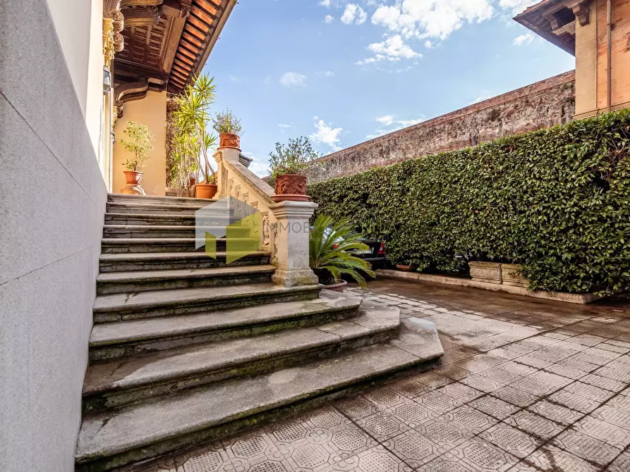 Immagine 6 di Villa in vendita  a Pisa