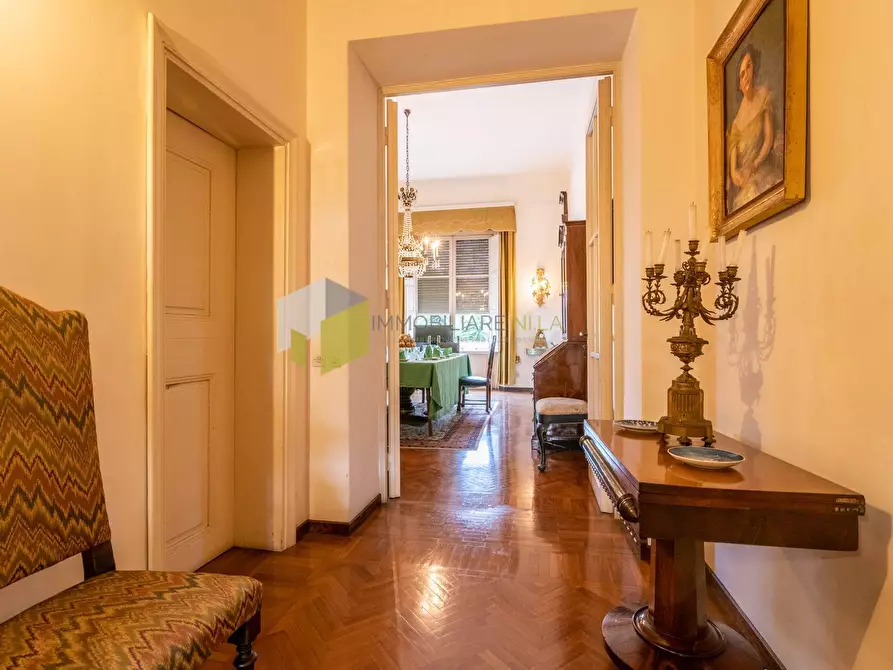 Immagine 11 di Villa in vendita  a Pisa