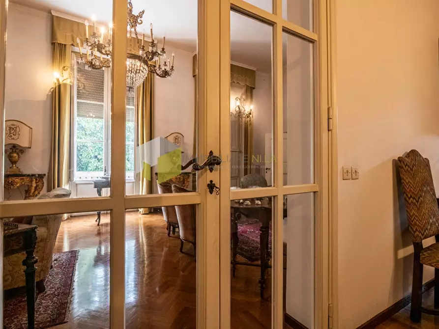 Immagine 12 di Villa in vendita  a Pisa