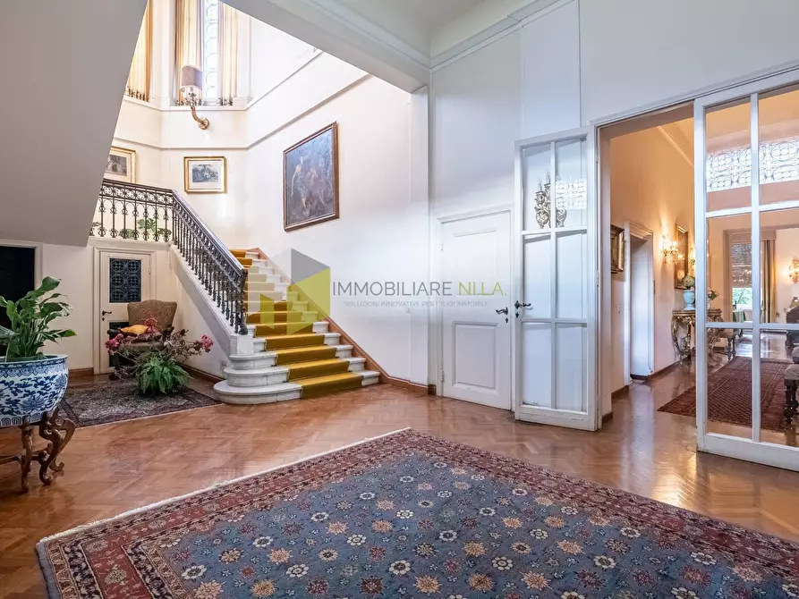 Immagine 25 di Villa in vendita  a Pisa