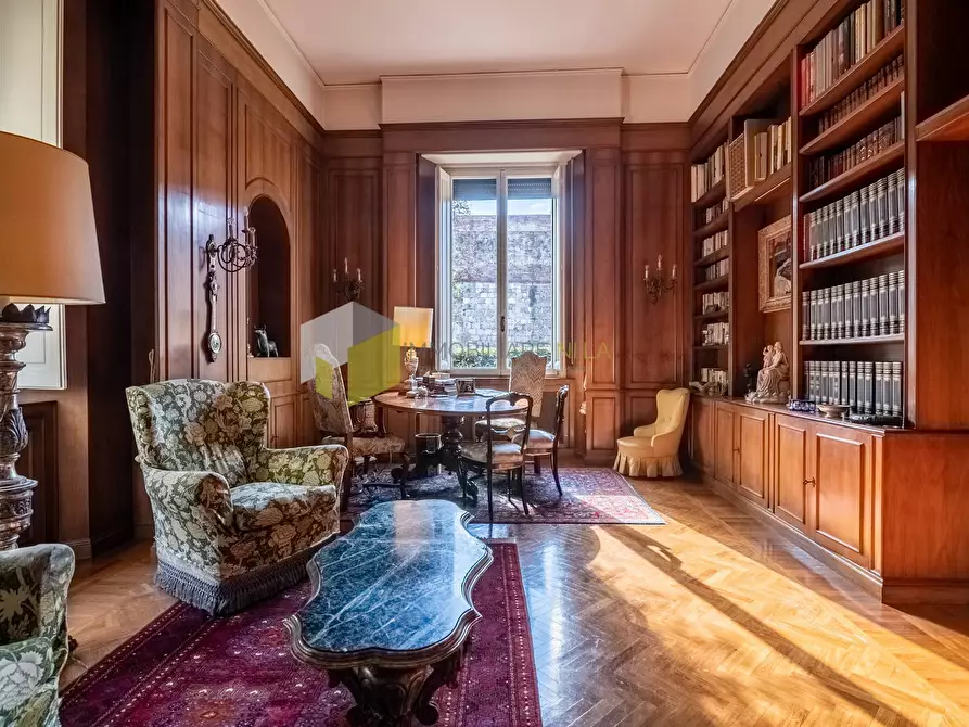 Immagine 28 di Villa in vendita  a Pisa