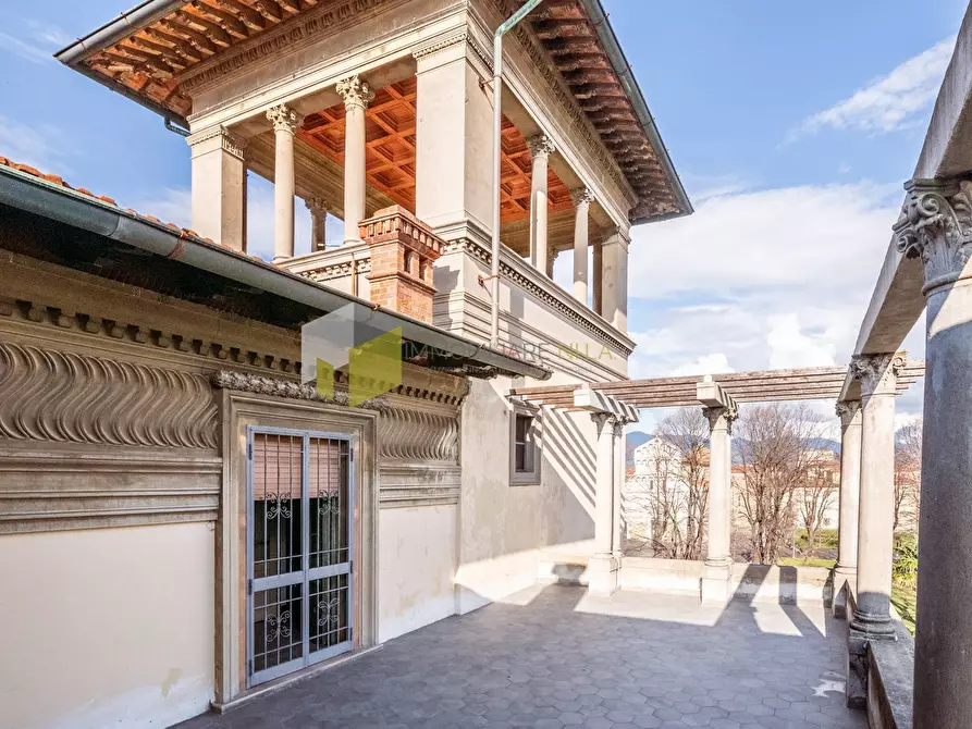 Immagine 40 di Villa in vendita  a Pisa