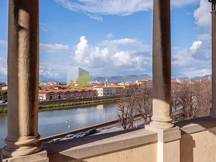 Immagine 46 di Villa in vendita  a Pisa