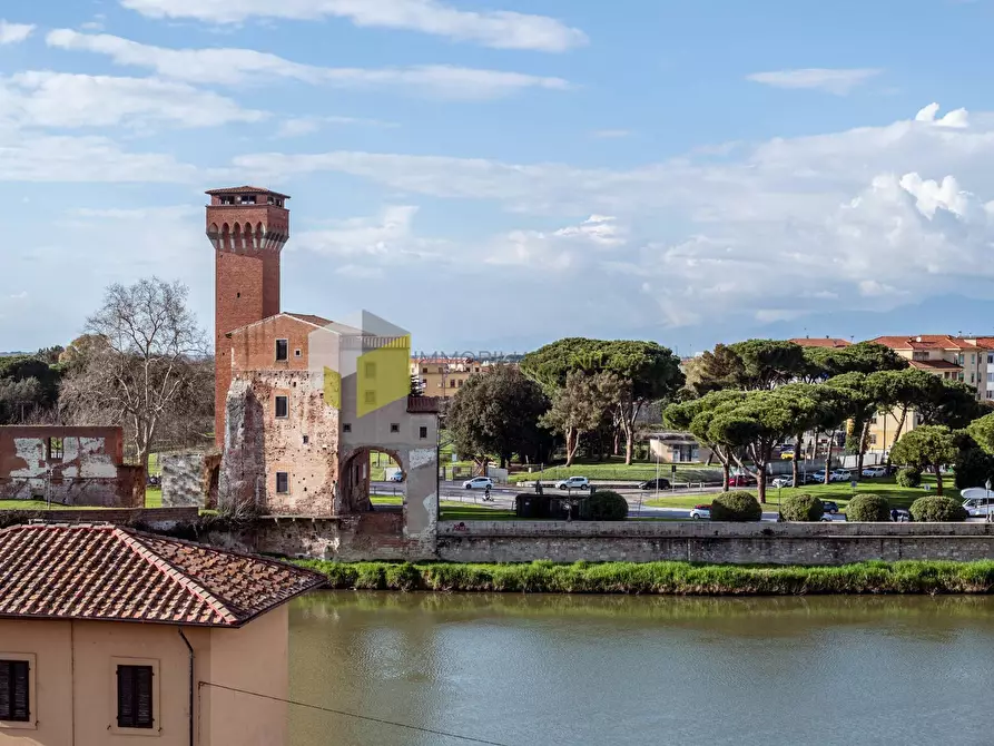 Immagine 53 di Villa in vendita  a Pisa