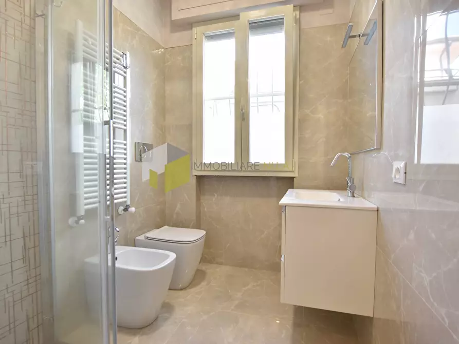 Immagine 35 di Casa indipendente in vendita  a Pisa