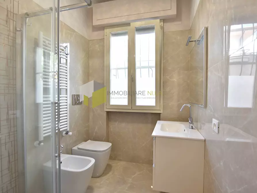 Immagine 38 di Casa indipendente in vendita  a Pisa