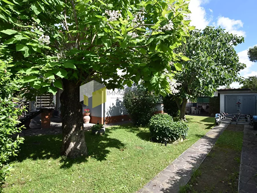 Immagine 6 di Casa indipendente in vendita  a Pisa