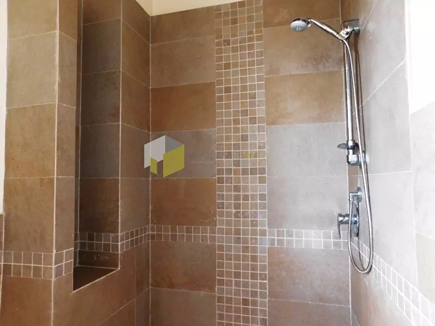 Immagine 13 di Appartamento in vendita  a San Giuliano Terme