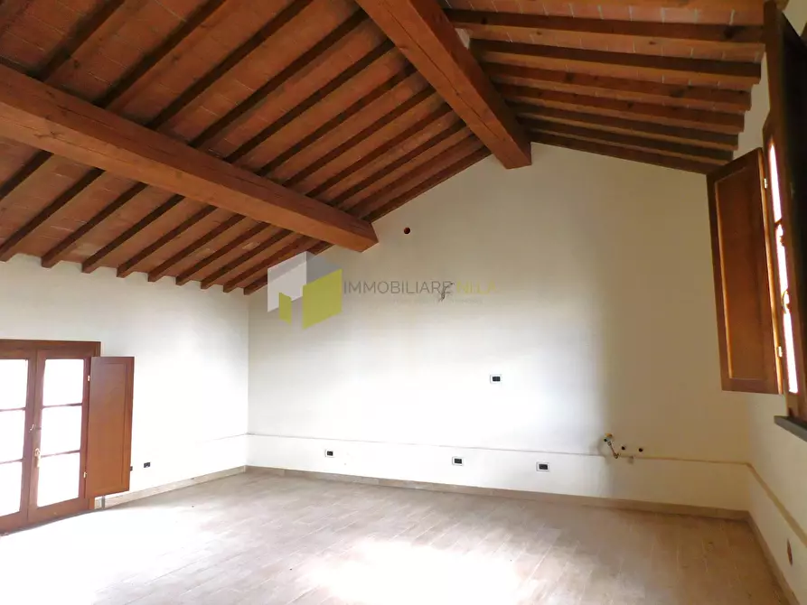 Immagine 18 di Appartamento in vendita  a San Giuliano Terme