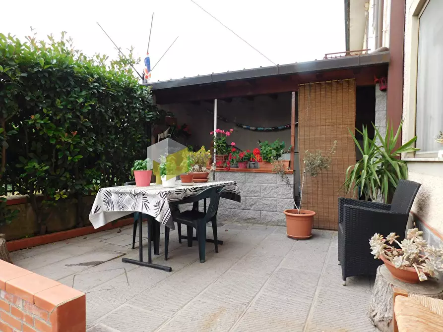 Immagine 29 di Casa indipendente in vendita  a San Giuliano Terme