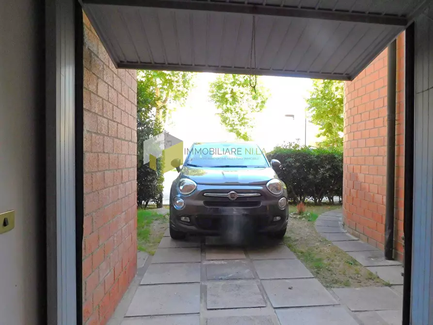 Immagine 21 di Appartamento in vendita  a Cascina