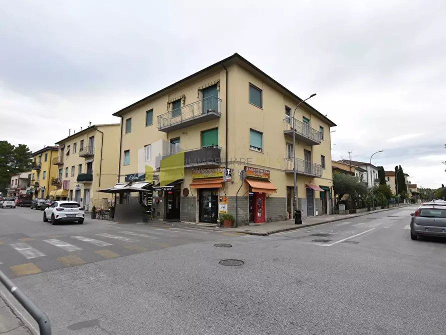 Immagine 4 di Locale commerciale in vendita  a Pisa