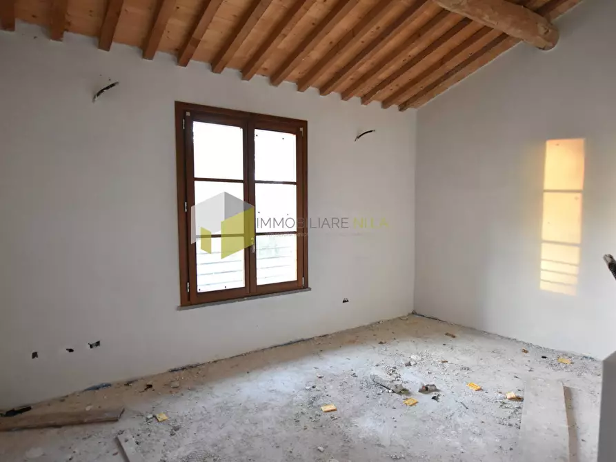 Immagine 11 di Appartamento in vendita  a Pisa