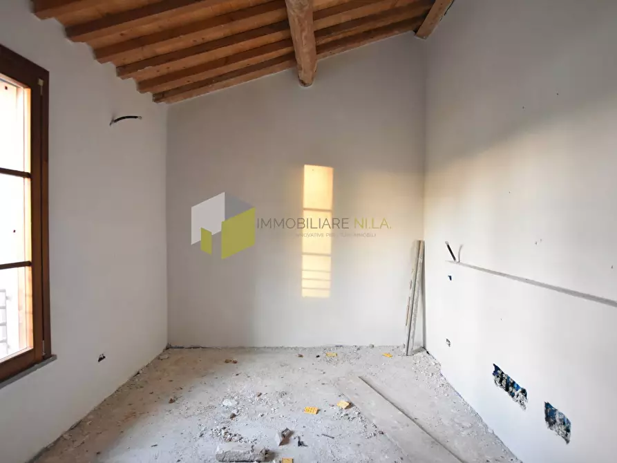 Immagine 15 di Appartamento in vendita  a Pisa
