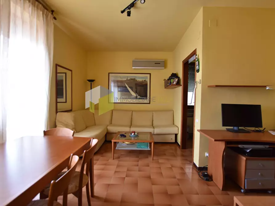 Immagine 2 di Appartamento in vendita  a Pisa