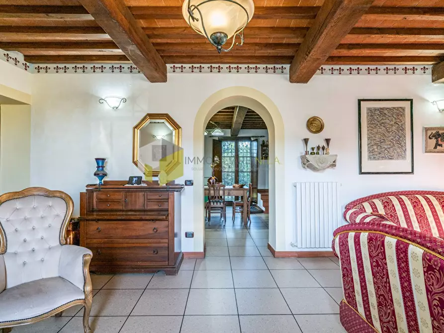Immagine 3 di Villa in vendita  a San Giuliano Terme