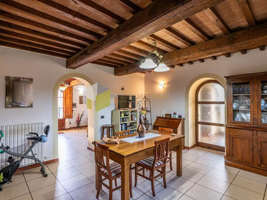 Immagine 7 di Villa in vendita  a San Giuliano Terme