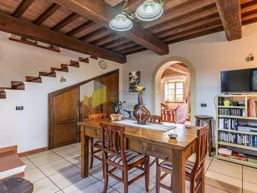 Immagine 8 di Villa in vendita  a San Giuliano Terme