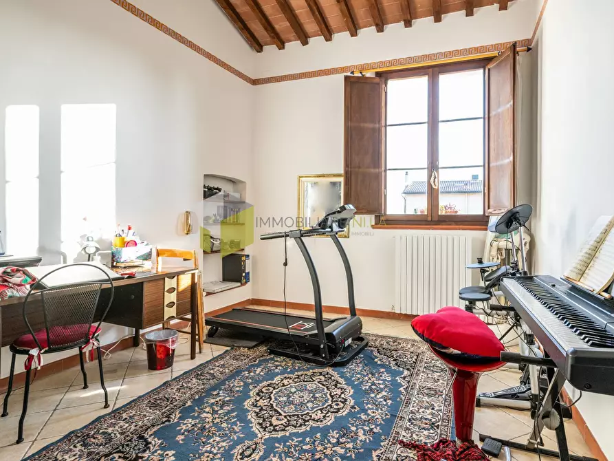 Immagine 18 di Villa in vendita  a San Giuliano Terme